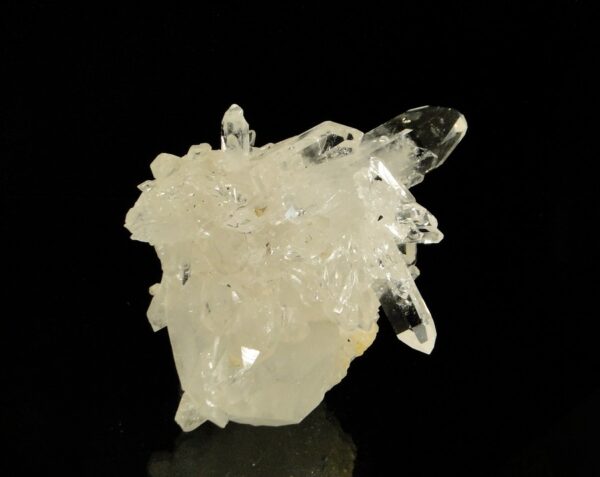 Des cristaux de quartz très brillants et parfaitement transparent, ils proviennent de l'Arkansas.