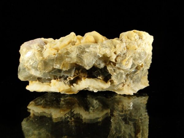 Une pièce de fluorite de la mine de la Barre, une pièce pour collectionneur de minéraux.