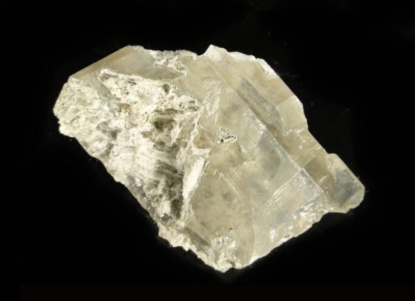 C'est un ensemble de cristaux de cérusite, ils viennent de la mine de Chaillac, c'est une pièce pour collectionneur de minéraux.