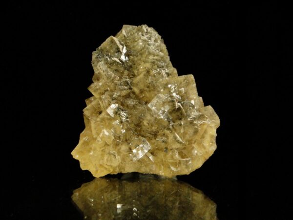 Des cristaux de fluorite de la mine de Chaillac, c'est une pièce pour collectionneur de minéraux.