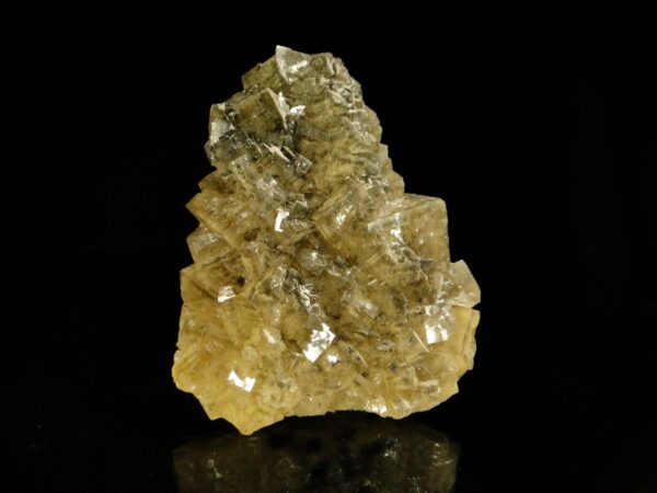 Des cristaux de fluorite de la mine de Chaillac, c'est une pièce pour collectionneur de minéraux.