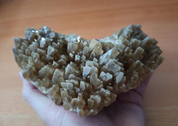 Une pièce de baryte de la mine de Maine, cristallisation en sifflet, c'est une pièce pour collectionneur de minéraux.