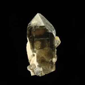 C'est un cristal de quartz de la Vénachat, une pièce pour collectionneur de minéraux.