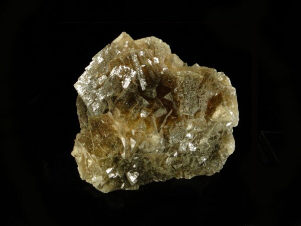 Une pièce de fluorite de la mine de Chaillac, une pièce pour collectionneur de minéraux.