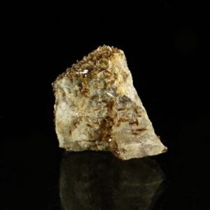 Une pièce de pyromorphite marron, elle vient de la mine du Rossignol, une pièce pour collectionneur de minéraux.