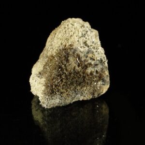 Une pièce de pyromorphite marron, elle vient de la mine du Rossignol, une pièce pour collectionneur de minéraux.