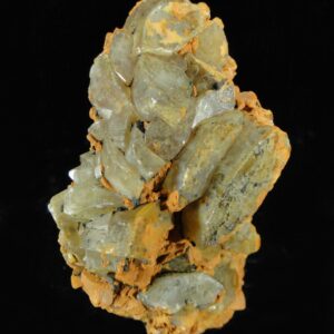 Ceci est une pièce de baryte de la mine à ciel ouvert des Redoutières, c'est une pièce typique et un échantillon pour collectionneur de minéraux.