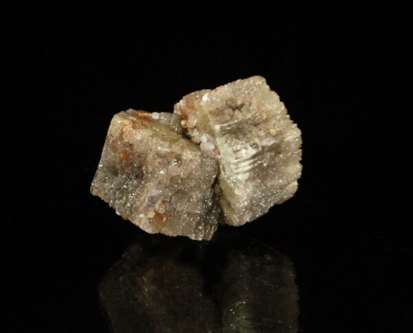 Ce sont des cristaux d'aragonite avec du quartz, la pièce vient de Bastennes dans les Landes, c'est une pièce pour collectionneur de minéraux.