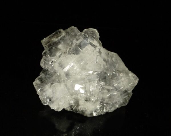 Ce sont des cubes de fluorite, la pièce vient de la mina Emilio, dans les Asturies, c'est un échantillon pour collectionneur de minéraux.