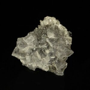 Ce sont des cubes de fluorite, la pièce vient de la mina Emilio, dans les Asturies, c'est un échantillon pour collectionneur de minéraux.