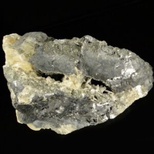 Une masse de galène associée à de la baryte, elle vient de la mine de Chaillac, c'est une pièce pour collectionneur de minéraux.