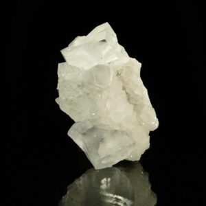 Des cristaux de fluorite sur quartz de la mine du Burc, une pièce de qualité pour collectionneur de minéraux.