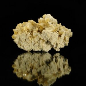 Ce sont des cristaux de baryte jaune venant de Châtel-Guyon, c'est une pièce pour collectionneur de minéraux.