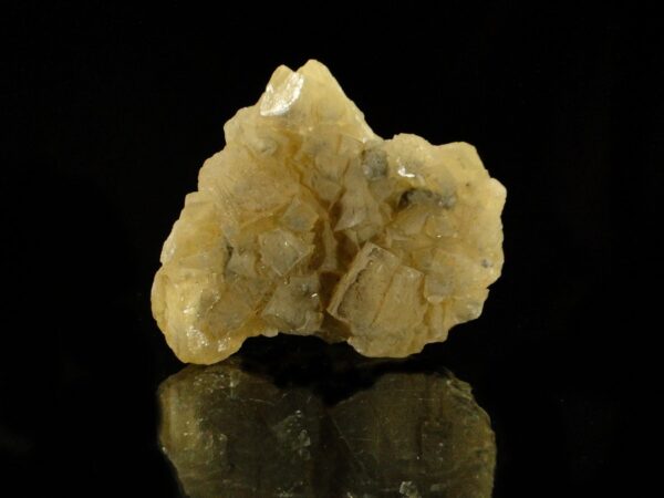 Ce sont des cristaux de fluorite de Chaillac, une pièce pour collectionneur de minéraux.