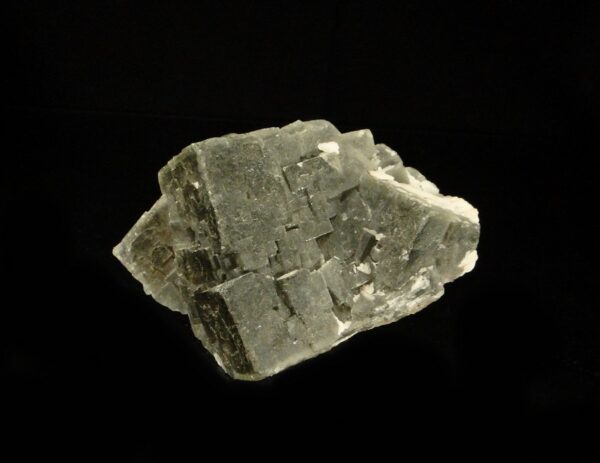 Ce sont des cristaux de fluorite de Chaillac, une pièce pour collectionneur de minéraux.