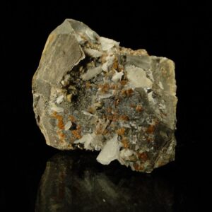 Une pièce regroupant des cristaux de célestine, quartz et de l'ankérite, c'est une pièce du Ribiers pour collectionneur de minéraux.