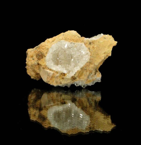 Des cristaux de calcite de Pau, c'est une pièce pour collectionneur de minéraux.