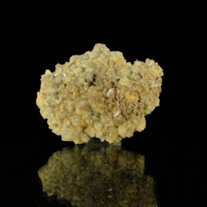 Des cristaux de pyromorphite sur fluorite de Chaillac, une pièce pour collectionneur de minéraux.