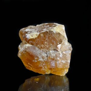 Ce sont des cristaux de fluorite de Valzergues, en Aveyron. C'est une pièce de collection sur la boutique de minéraux de la malle du collectionneur.